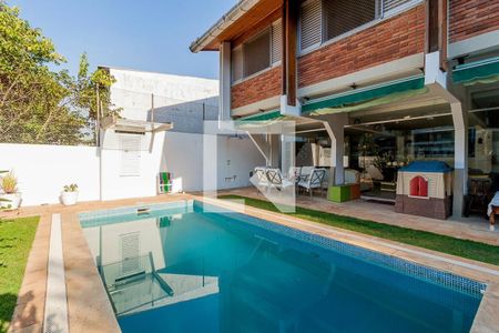 Casa à venda com 400m², 3 quartos e 6 vagas