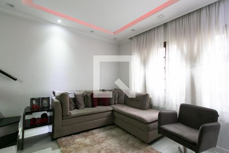 Sala de casa de condomínio à venda com 3 quartos, 80m² em Vila Carmosina, São Paulo