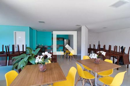 Apartamento para alugar com 65m², 2 quartos e 1 vagaÁrea comum - Salão de festas