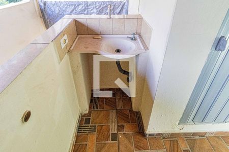 Casa à venda com 600m², 3 quartos e 4 vagas Casa à venda com 600m², 3 quartos e 4 vagasBanheiro externo