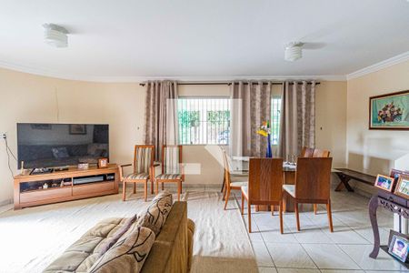 Sala de casa à venda com 3 quartos, 600m² em Rio Pequeno, São Paulo