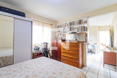 Casa à venda com 600m², 3 quartos e 4 vagas Casa à venda com 600m², 3 quartos e 4 vagasSuite inferior - Sala