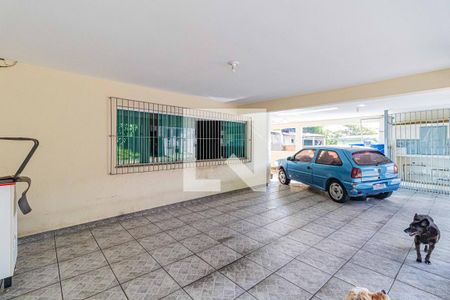 Casa à venda com 600m², 3 quartos e 4 vagas Casa à venda com 600m², 3 quartos e 4 vagasGaragem