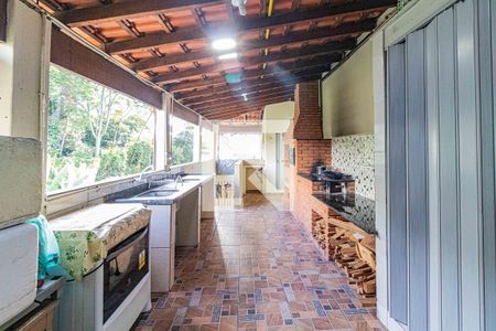 Casa à venda com 600m², 3 quartos e 4 vagas Casa à venda com 600m², 3 quartos e 4 vagasÁrea gourmet