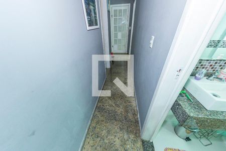 Casa de condomínio para alugar com 230m², 3 quartos e 2 vagasCorredor