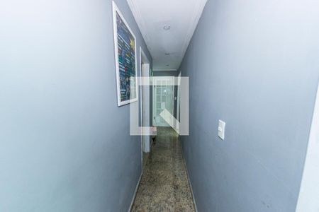 Casa de condomínio para alugar com 230m², 3 quartos e 2 vagasCorredor