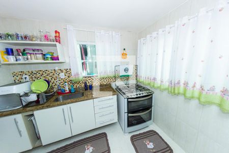 Casa de condomínio para alugar com 230m², 3 quartos e 2 vagasCozinha