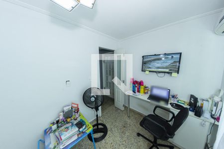 Casa de condomínio para alugar com 230m², 3 quartos e 2 vagasEscritório