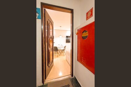 Apartamento para alugar com 50m², 2 quartos e 1 vaga Apartamento para alugar com 50m², 2 quartos e 1 vagaEntrada
