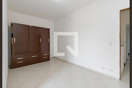 Quarto de casa para alugar com 1 quarto, 32m² em Jardim Monte Azul, São Paulo