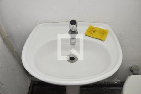 Banheiro de casa para alugar com 2 quartos, 70m² em Jardim Peri, São Paulo