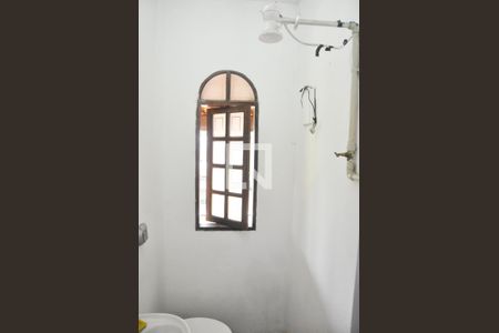Banheiro de casa para alugar com 2 quartos, 70m² em Jardim Peri, São Paulo
