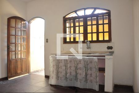 Casa para alugar com 70m², 2 quartos e 1 vagaCozinha