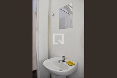 Banheiro de casa para alugar com 2 quartos, 70m² em Jardim Peri, São Paulo