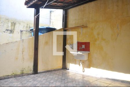 Casa para alugar com 70m², 2 quartos e 1 vagaÁrea de Serviço