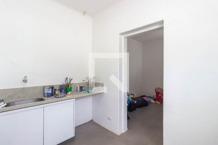 Área de Serviço de casa para alugar com 4 quartos, 400m² em Jardim Jussara, São Paulo