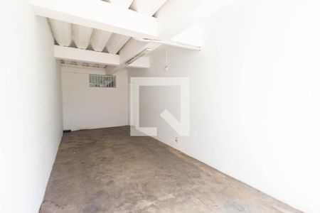 Garagem de casa para alugar com 4 quartos, 400m² em Jardim Jussara, São Paulo