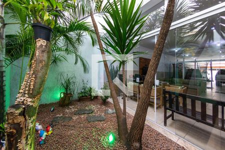 Casa à venda com 273m², 3 quartos e 8 vagas