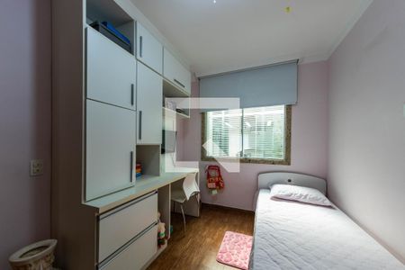 Casa à venda com 273m², 3 quartos e 8 vagas Casa à venda com 273m², 3 quartos e 8 vagasQuarto