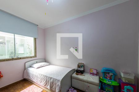 Casa à venda com 273m², 3 quartos e 8 vagas Casa à venda com 273m², 3 quartos e 8 vagasQuarto