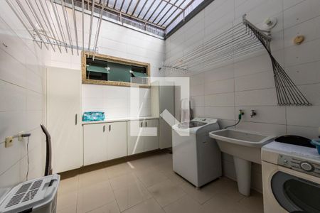 Casa à venda com 273m², 3 quartos e 8 vagas