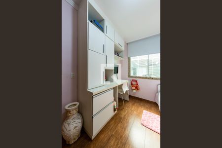 Casa à venda com 273m², 3 quartos e 8 vagas Casa à venda com 273m², 3 quartos e 8 vagasQuarto