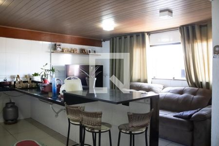 Casa à venda com 120m², 4 quartos e 1 vaga Casa à venda com 120m², 4 quartos e 1 vagaSala/Cozinha