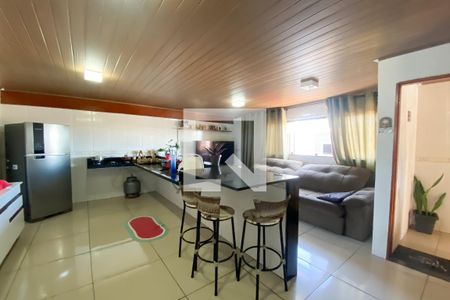 Casa à venda com 120m², 4 quartos e 1 vaga Casa à venda com 120m², 4 quartos e 1 vagaSala/Cozinha