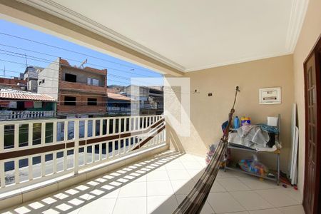 Casa à venda com 120m², 4 quartos e 1 vaga Casa à venda com 120m², 4 quartos e 1 vagaVaranda da Suíte 1