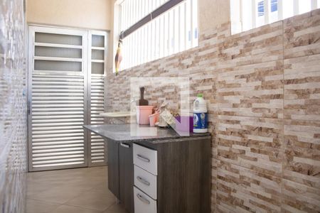 Casa à venda com 120m², 4 quartos e 1 vaga Casa à venda com 120m², 4 quartos e 1 vagaÁrea de Serviço