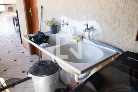 Casa à venda com 120m², 4 quartos e 1 vaga Casa à venda com 120m², 4 quartos e 1 vagaÁrea de Serviço 3