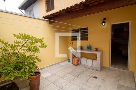 Casa para alugar com 193m², 3 quartos e 1 vaga Casa para alugar com 193m², 3 quartos e 1 vagaQuintal