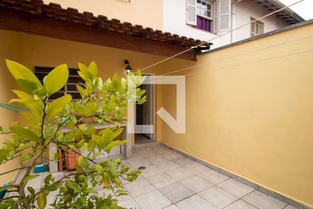 Casa para alugar com 193m², 3 quartos e 1 vaga Casa para alugar com 193m², 3 quartos e 1 vagaQuintal