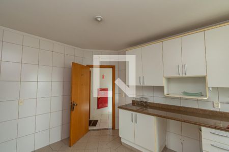 Apartamento para alugar com 135m², 4 quartos e 3 vagas Apartamento para alugar com 135m², 4 quartos e 3 vagasCozinha