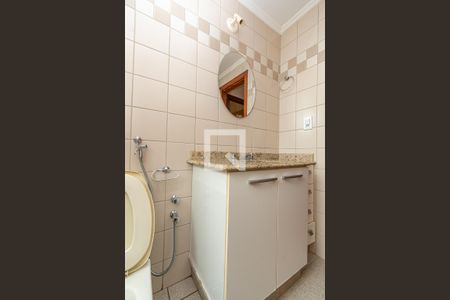 Apartamento para alugar com 135m², 4 quartos e 3 vagas Apartamento para alugar com 135m², 4 quartos e 3 vagasBanheiro Corredor