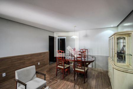 Sala de casa de condomínio para alugar com 4 quartos, 175m² em Nova Iguaçu, Nova Iguaçu