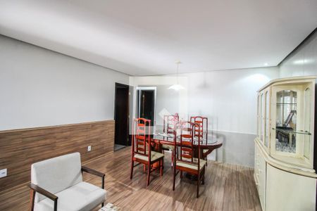 Sala de casa de condomínio para alugar com 4 quartos, 175m² em Nova Iguaçu, Nova Iguaçu