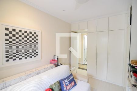 Apartamento à venda com 187m², 4 quartos e 3 vagasQuarto 2