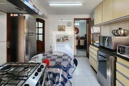 Casa à venda com 280m², 3 quartos e 4 vagas Casa à venda com 280m², 3 quartos e 4 vagasCozinha