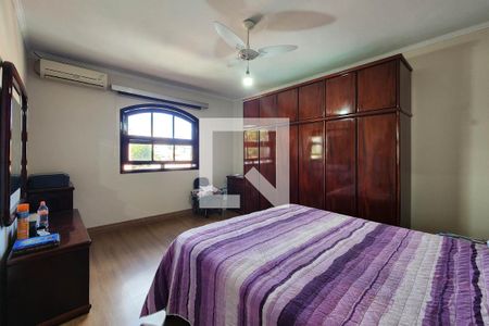 Casa à venda com 280m², 3 quartos e 4 vagas Casa à venda com 280m², 3 quartos e 4 vagasQuarto 3