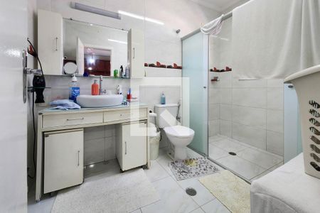 Casa à venda com 280m², 3 quartos e 4 vagas Casa à venda com 280m², 3 quartos e 4 vagasBanheiro