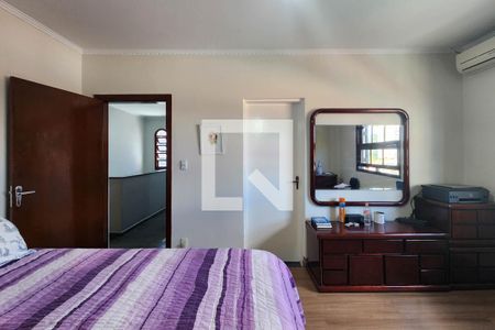 Casa à venda com 280m², 3 quartos e 4 vagas Casa à venda com 280m², 3 quartos e 4 vagasQuarto 3