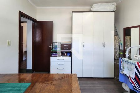 Casa à venda com 280m², 3 quartos e 4 vagas Casa à venda com 280m², 3 quartos e 4 vagasQuarto 2