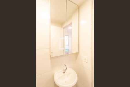 Apartamento para alugar com 50m², 2 quartos e sem vaga Apartamento para alugar com 50m², 2 quartos e sem vagaBanheiro