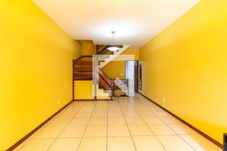 Sala de casa para alugar com 4 quartos, 216m² em Perdizes, São Paulo