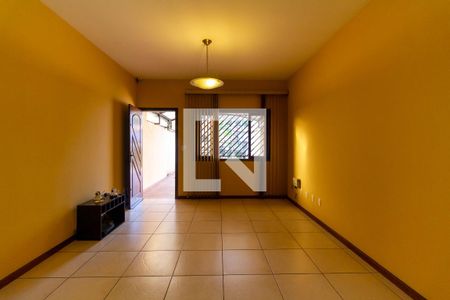 Sala de casa para alugar com 4 quartos, 216m² em Perdizes, São Paulo