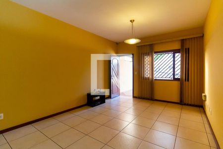 Sala de casa para alugar com 4 quartos, 216m² em Perdizes, São Paulo