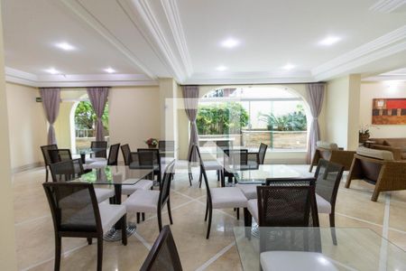 Apartamento à venda com 150m², 3 quartos e 3 vagasÁrea comum - Salão de festas