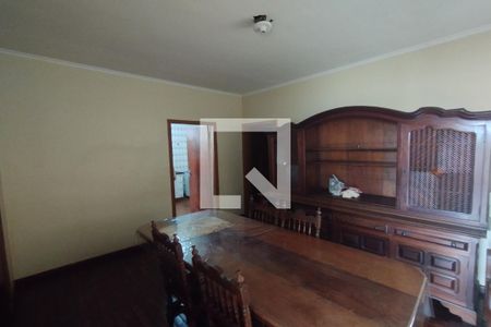 Casa para alugar com 218m², 3 quartos e 2 vagas Casa para alugar com 218m², 3 quartos e 2 vagasSala