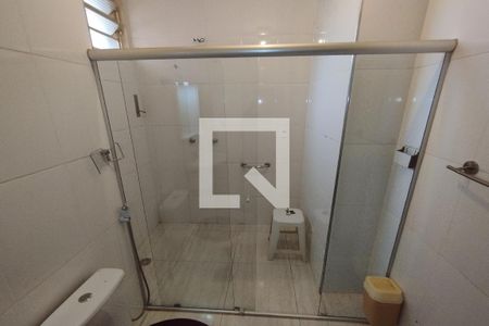 Casa para alugar com 218m², 3 quartos e 2 vagas Casa para alugar com 218m², 3 quartos e 2 vagasBanheiro da Suíte